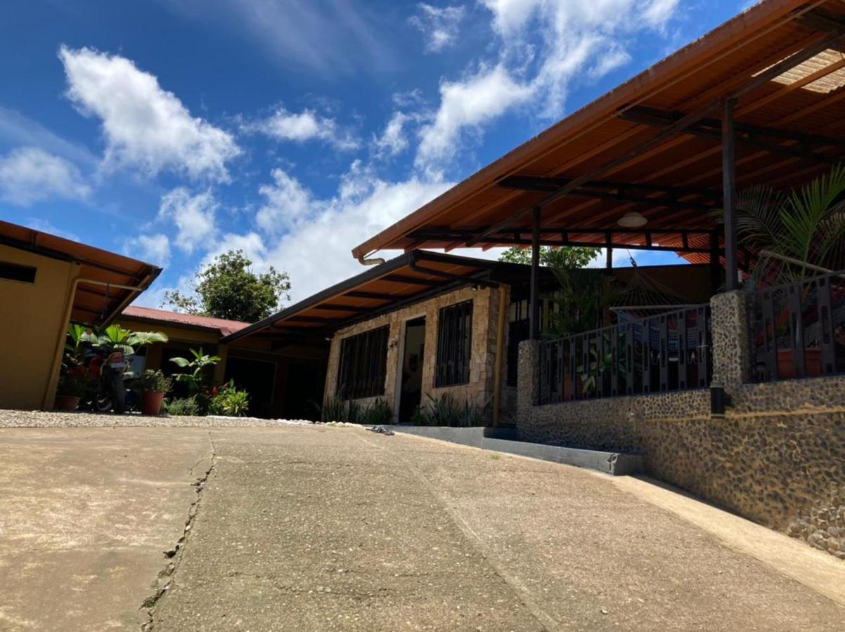 Cabinas Pura Vida B&B Tour Operator Drakes Bay المظهر الخارجي الصورة