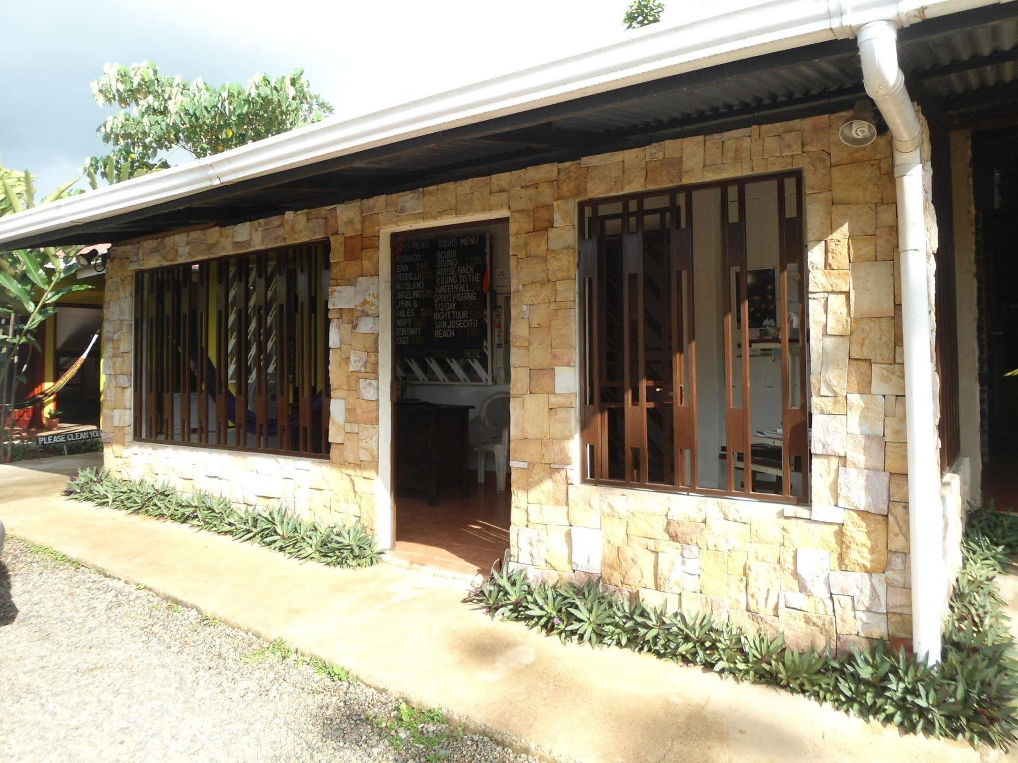 Cabinas Pura Vida B&B Tour Operator Drakes Bay المظهر الخارجي الصورة